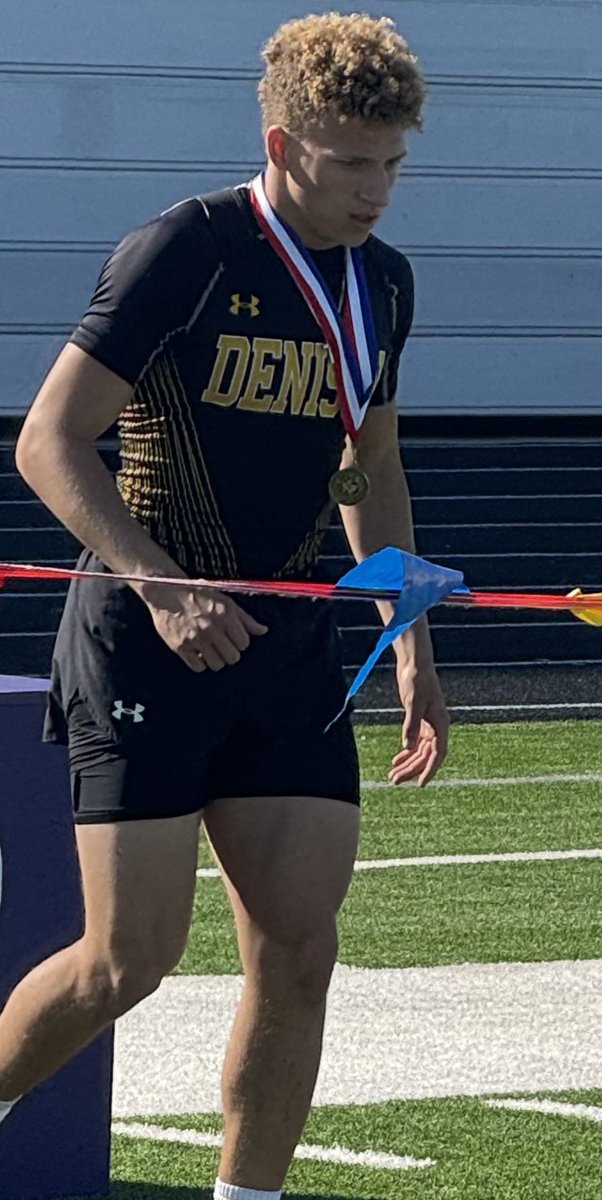 Denison HS Track & Field (@denisontrack) on Twitter photo Yellowjacket Nation you have an Area 100m Champion with a time of 10.52 seconds💨💨💨 <a href="/10ThomasRendon/">Thomas Rendon</a>
Regionals here he comes with Austin, Tx bound aspirations!!!! <a href="/Coachclintburns/">Clint Burns</a>
#OneWeekAtATime #RegionalsNextUp Yellowjacket Nation you have an Area 100m Champion with a time of 10.52 seconds💨💨💨 <a href="/10ThomasRendon/">Thomas Rendon</a>
Regionals here he comes with Austin, Tx bound aspirations!!!! <a href="/Coachclintburns/">Clint Burns</a>
#OneWeekAtATime #RegionalsNextUp