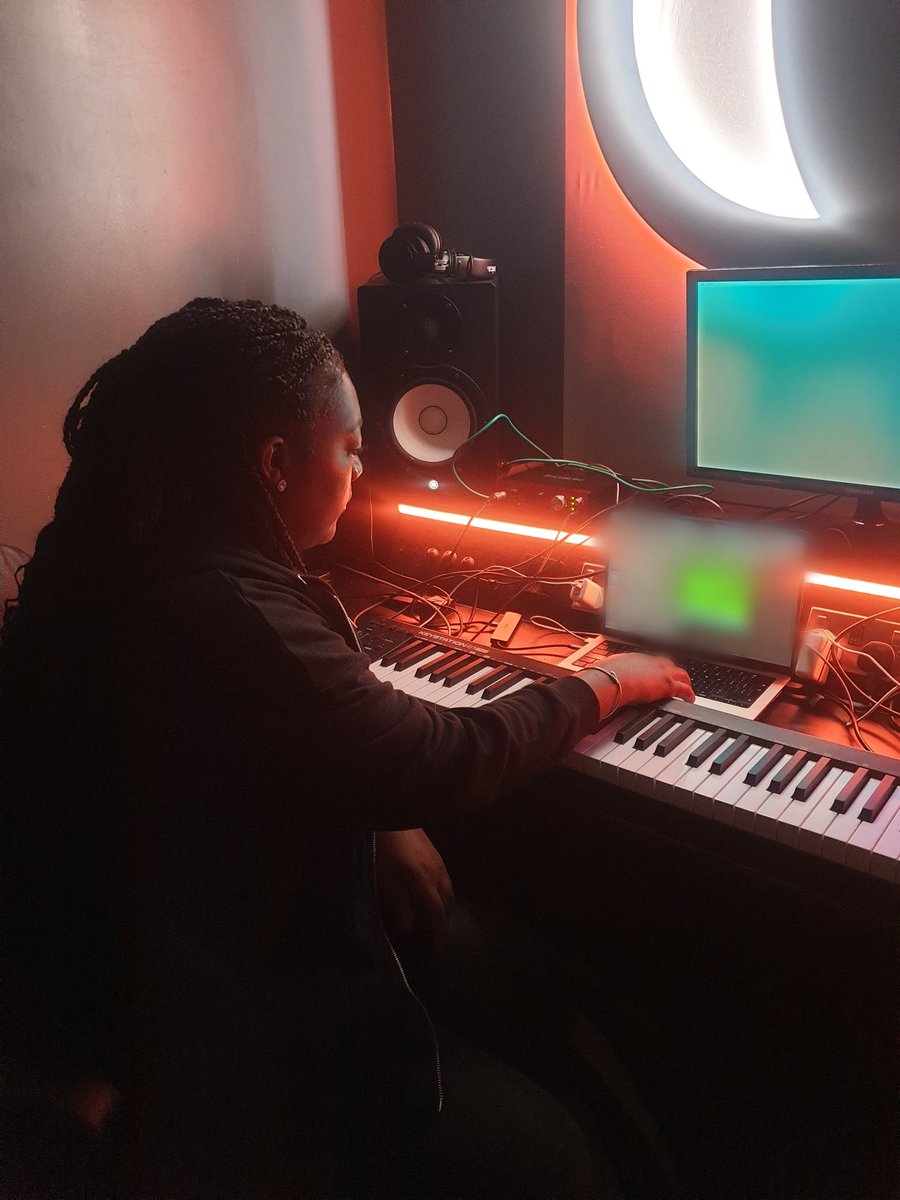 Channavine's tweet photo. Writing, Recording, Editing 🎵🎤🎧

'Rooted and United' coming soon from myself &amp; @jchiefz

#rootedandunited #album #newmusic #channavine #jchief https://t.co/aaN72DRiDY