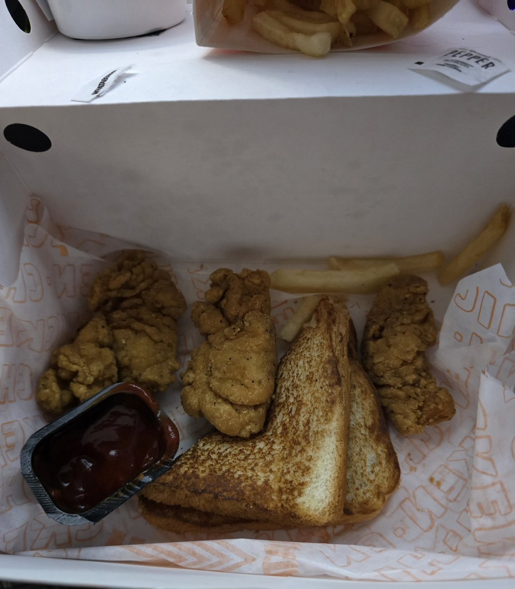 RealKingdom1997's tweet photo. Boycott whataburger https://t.co/CHZh9W3qaG