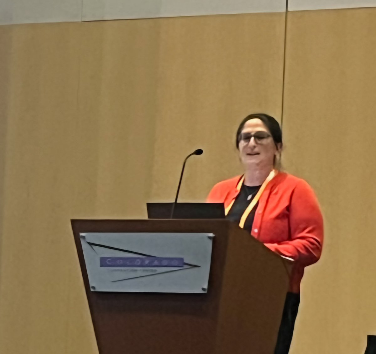colleen1206's tweet photo. Sarah Ferrin, NP at The James, presenting her work at #ONSCongress. @oncologynursing @OSUCCC_James @CCONS614 https://t.co/di4vjlnjWS