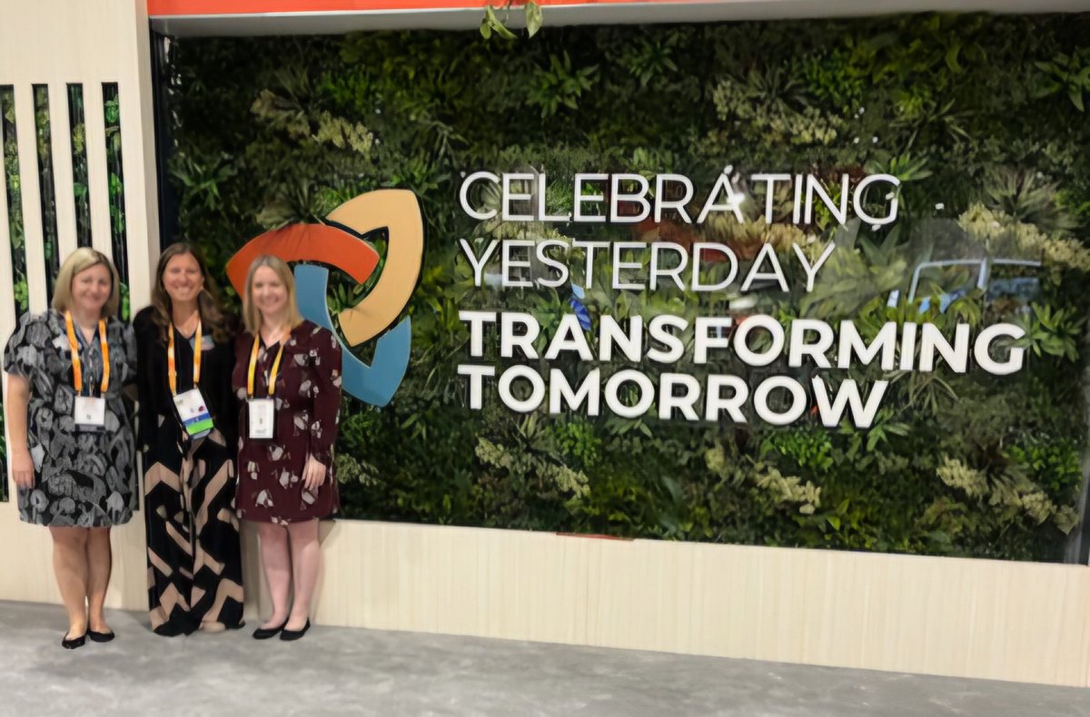 colleen1206's tweet photo. Kris Mathey, Mandy Wagner and Jess Ruple all NPs at The James together at #ONSCongress. @oncologynursing @OSUCCC_James @CCONS614 https://t.co/fneUdjWqaN