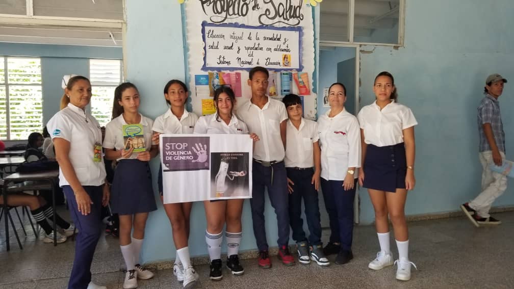 Actividades de prevención en la Secundaria Básica Vicente García González.
Este mes la campaña Un Abril por la Pediatría está dedicada a resaltar la importancia de la salud infantil y el quehacer de profesionales en su cuidado.
#CubaPorLaVida
<a href="/dgslastunas/">Dirección General de Salud Las Tunas</a>