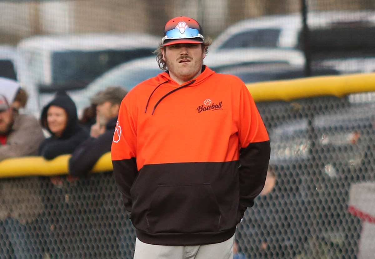 GregShashack's tweet photo. Piasa Birds baseball born and bred, Ryne Hanslow happy to be Greenfield coach https://t.co/2g6Ez30iQU via @altontelegraph https://t.co/aJqEFTXhqn