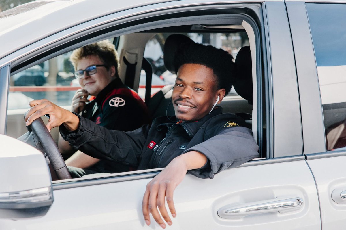 thomasvilletoyo's tweet photo. At Thomasville Toyota, you're more than just a customer—you’re part of our family. We’re committed to treating you like family, from our friendly service to our personalized care. Join us and experience a community where trust, support, and smiles drive everything we do! https://t.co/0odLsNRsTX
