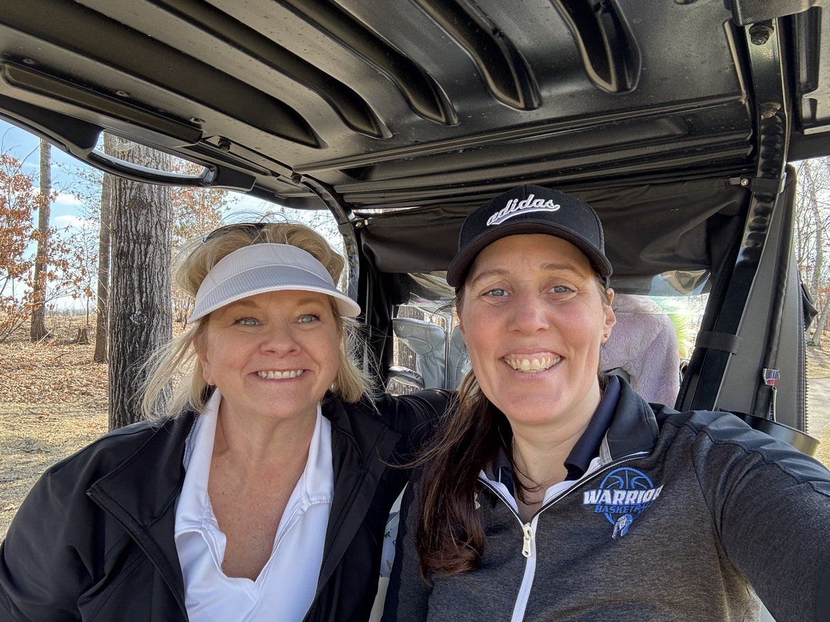 ellenthomes's tweet photo. Golf season has begun!!!! Day one..let’s gooo!!! https://t.co/SUwF7iBXrT