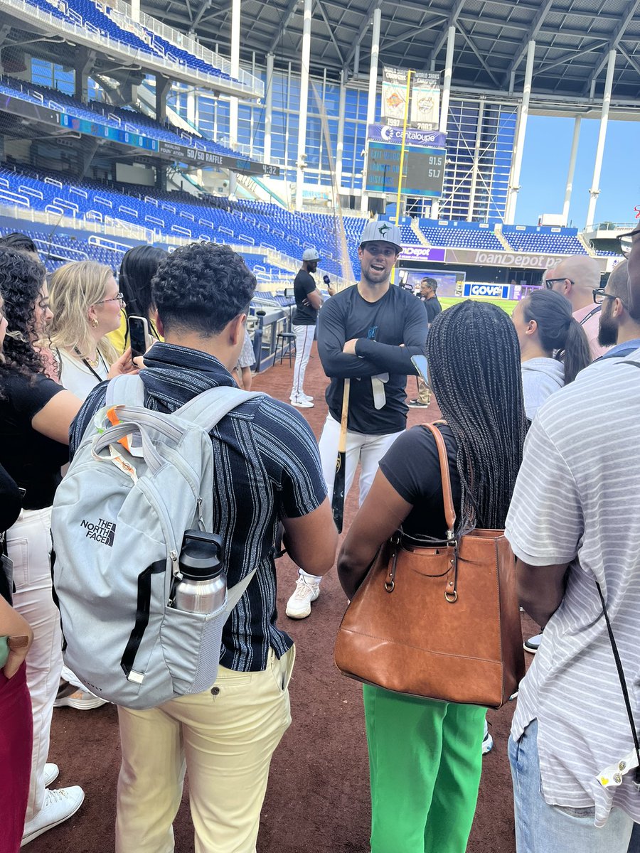 Michelle Kaufman tweet media