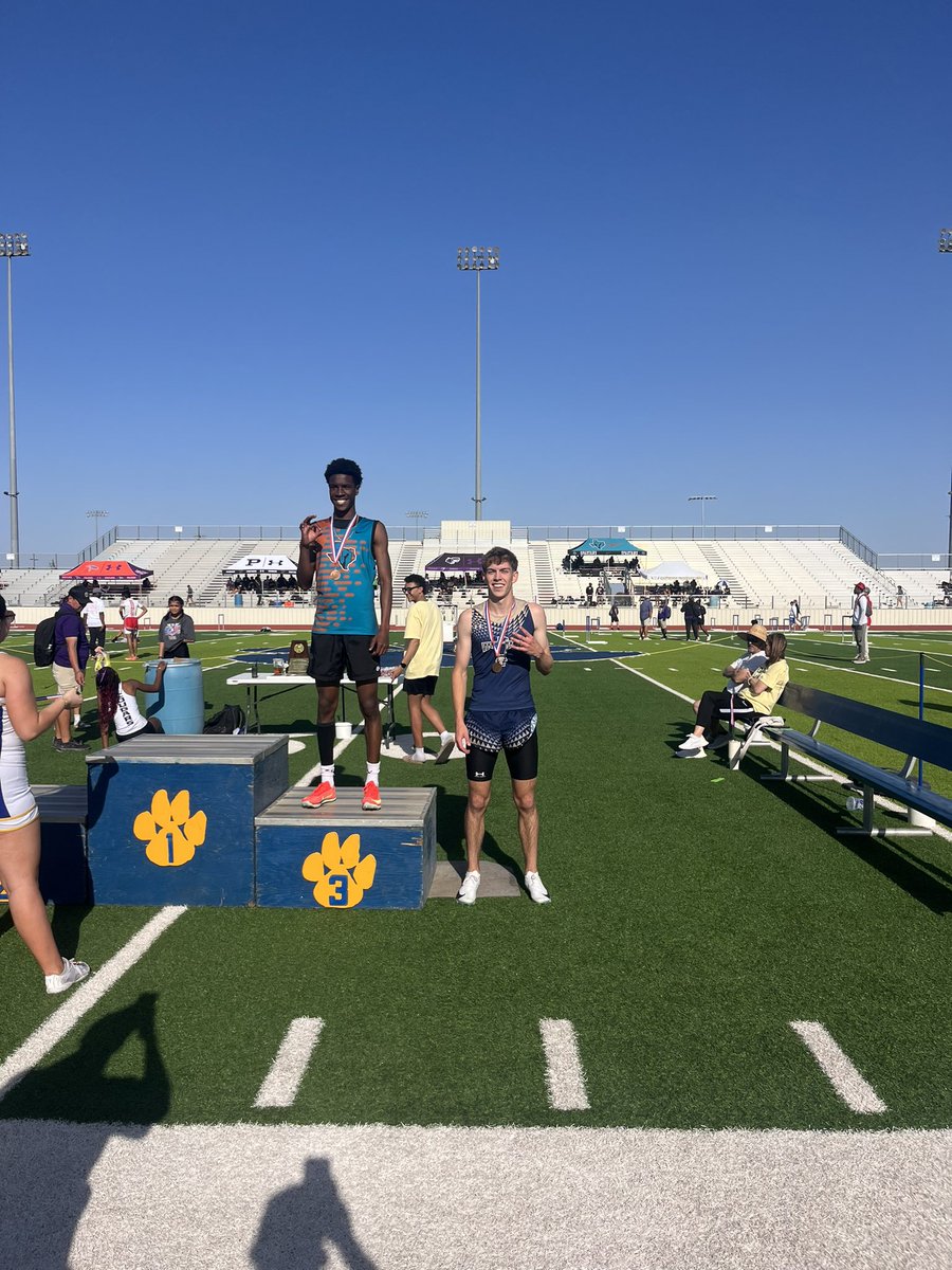 Regional qualifier with a PR in the 400! Willem Scholten!
