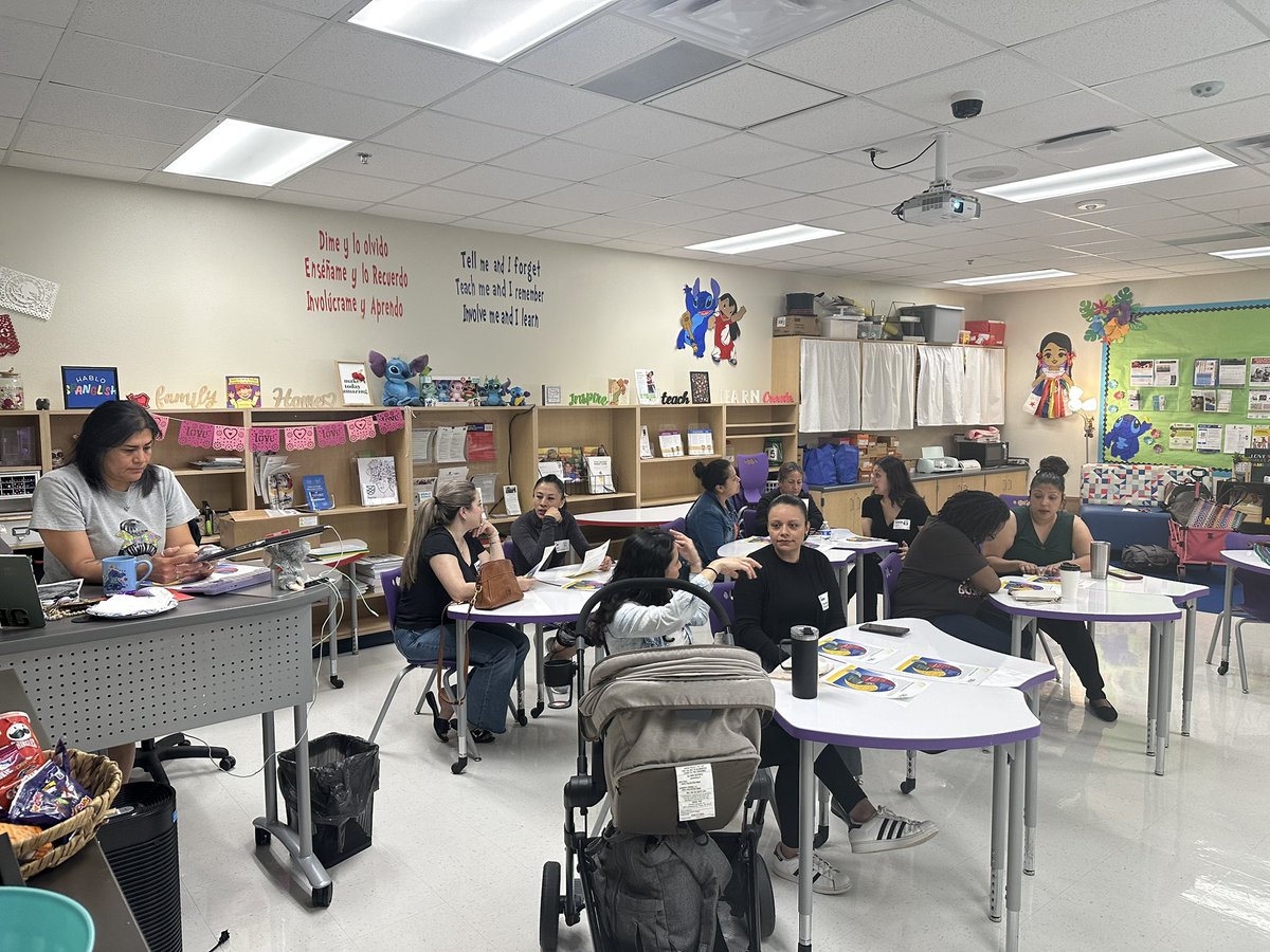 MISDMultilingue's tweet image. Multilingual team advancing our bilingual programming by highlighting the multilingual benefits &amp;amp; Elem Dual Language by presenting at the PME Parent Coffee Platica this morning! Grateful for the opportunity!! @ManorISD