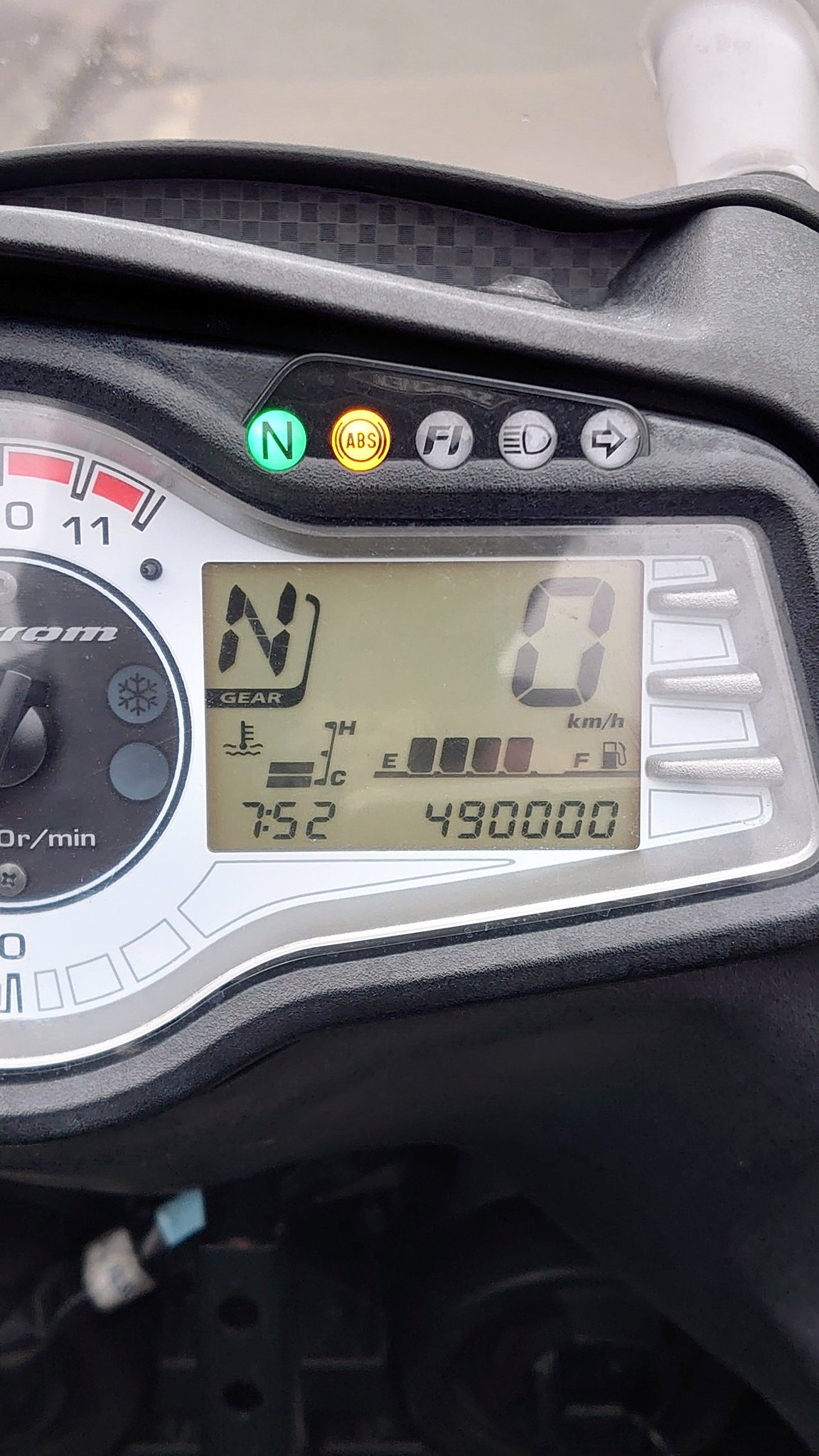 ピースしようぜv(・∀・)yaeh! (@naobi0523) / X