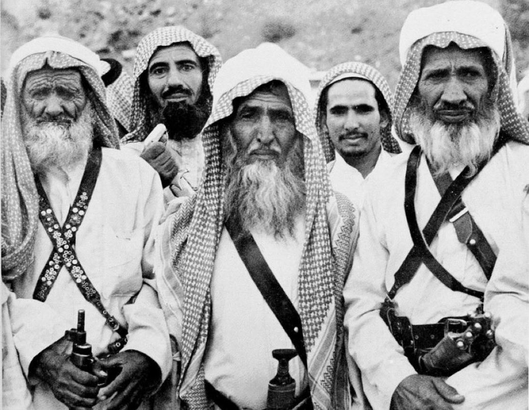 hnoof_x's tweet photo. حنا على العليا مواريث وربوع 
ماهيب تاخذنا الرياجيل سّلم (: https://t.co/E7wzbuISTm
