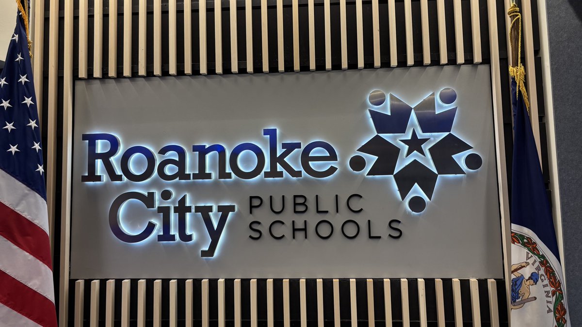 Roanoke’s Bill Robertson was a dedicated educator, 1969 GOP House of Delegates nominee, trail blazing gubernatorial advisor, and a public servant in 5 presidential administrations. Glad to join hundreds today at the dedication of the new City Schools building bearing his name!