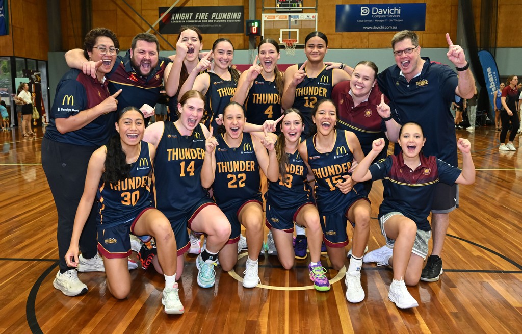 Basketball Queensland (@basketballqld) on Twitter photo ๐จ๐ญ๐ฒ ๐๐ถ๐ฟ๐น๐ ๐ฆ๐๐ฎ๐๐ฒ ๐๐ต๐ฎ๐บ๐ฝ๐ ๐ต๐ฎ๐๐ฒ ๐ฏ๐ฒ๐ด๐๐ป! ๐ฅ
We are officially underway at the 2025 U16 Girls State Championships! The tournament has tipped off on the North Gold Coast, and you can find everything you need via the Hub below ๐
๐ bit.ly/U16GSC ๐จ๐ญ๐ฒ ๐๐ถ๐ฟ๐น๐ ๐ฆ๐๐ฎ๐๐ฒ ๐๐ต๐ฎ๐บ๐ฝ๐ ๐ต๐ฎ๐๐ฒ ๐ฏ๐ฒ๐ด๐๐ป! ๐ฅ
We are officially underway at the 2025 U16 Girls State Championships! The tournament has tipped off on the North Gold Coast, and you can find everything you need via the Hub below ๐
๐ bit.ly/U16GSC