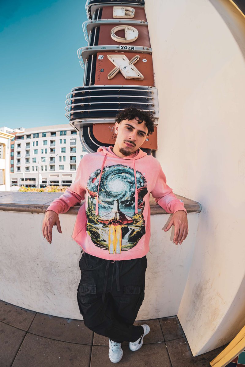Karmaloop's tweet photo. Karmaloop brings the best, every time.
Shop now. https://t.co/5SPBtlRCsS
#KarmaloopStyle #StreetwearDoneRight #ClosetRefresh #StayWinning #TimelessDrip #Karmaloop #UrbanStyle #ShopStreetwear #OutfitOfTheDay https://t.co/EBPNxDbITC