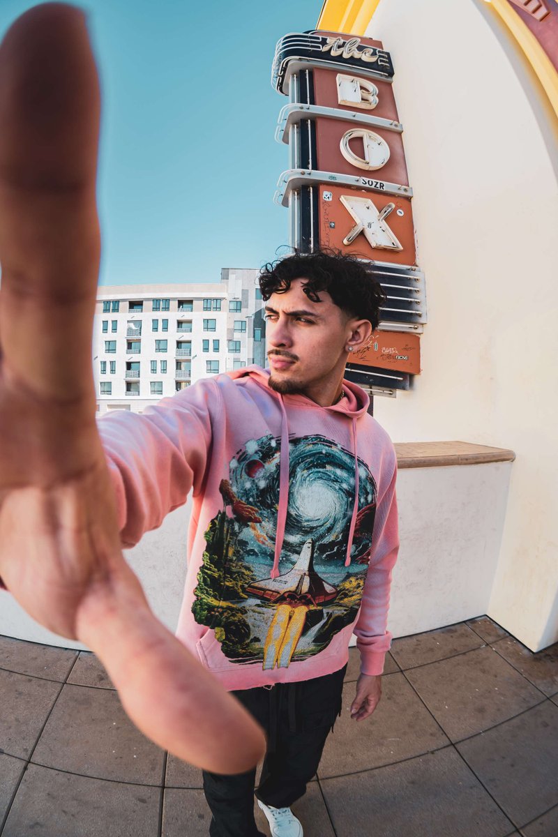 Karmaloop's tweet photo. Karmaloop brings the best, every time.
Shop now. https://t.co/5SPBtlRCsS
#KarmaloopStyle #StreetwearDoneRight #ClosetRefresh #StayWinning #TimelessDrip #Karmaloop #UrbanStyle #ShopStreetwear #OutfitOfTheDay https://t.co/EBPNxDbITC