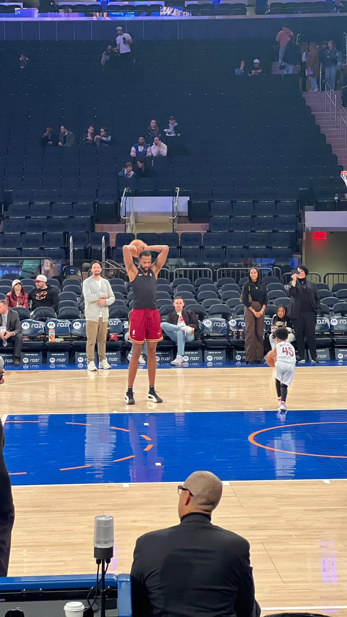 Justin Yelling tweet media