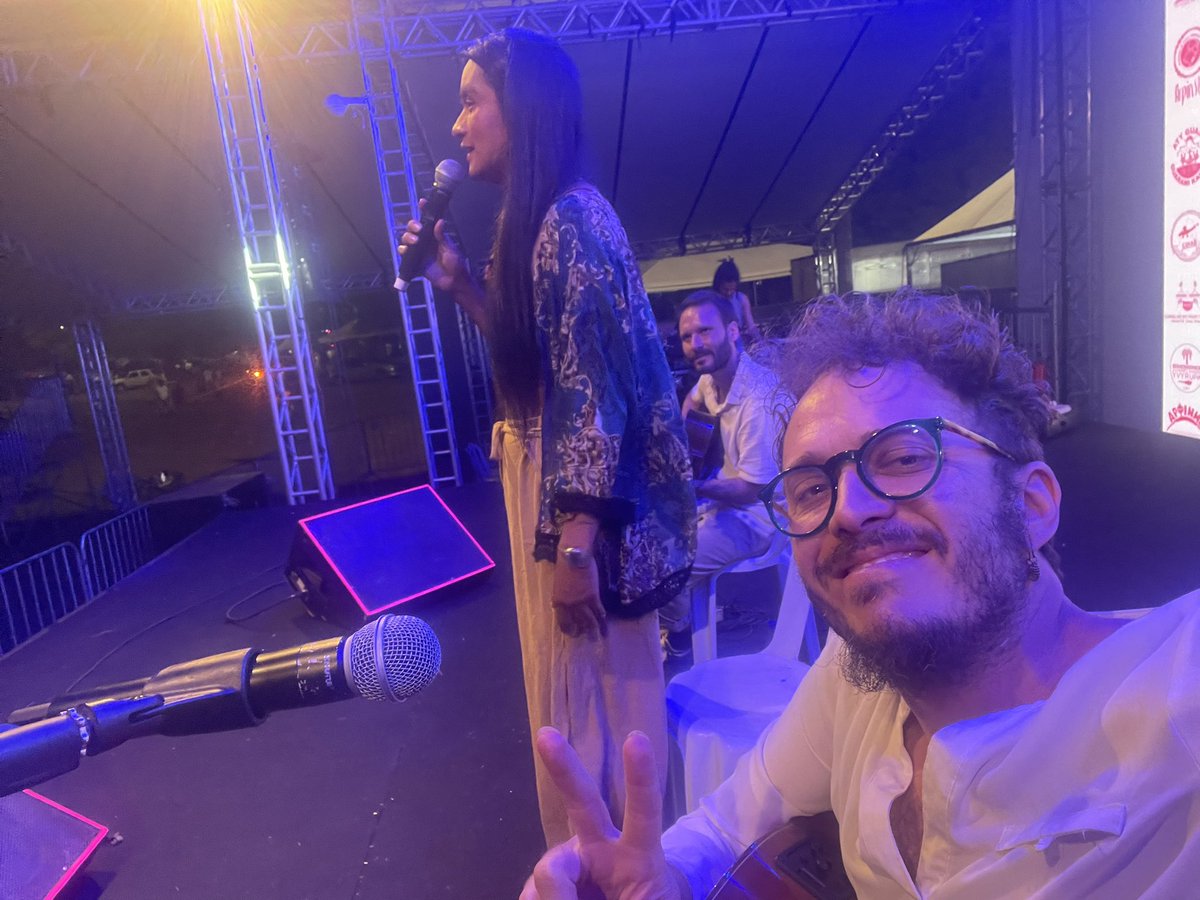 foto de passagem de som
palco principal do ATL 2025
brasília, 11/4/2025

DO NADA 🥲🥲
com <a href="/paulonovaess/">Paulo Novaes</a> &amp; Guaja
