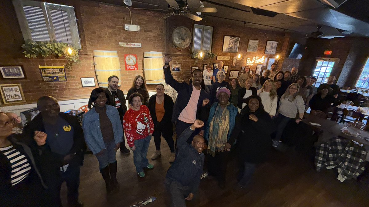 Stuart Beckford (@sbeckfordhft) on Twitter photo HFT STRONG! Acknowledging and celebrating the dedication and resilience of educators through successful contract negotiations . We invest and support our future. Evaluating what kids need, always! <a href="/AFTCT/">AFT Connecticut</a> <a href="/AFTunion/">AFT</a> <a href="/savelkoul/">Stuart Savelkoul</a> <a href="/CmosesHFT1018/">Corey Moses</a> <a href="/SyRhey/">Syeita (Sy) Rhey-Fisher</a> <a href="/HFT1018/">Hartford Federation of Teachers</a> HFT STRONG! Acknowledging and celebrating the dedication and resilience of educators through successful contract negotiations . We invest and support our future. Evaluating what kids need, always! <a href="/AFTCT/">AFT Connecticut</a> <a href="/AFTunion/">AFT</a> <a href="/savelkoul/">Stuart Savelkoul</a> <a href="/CmosesHFT1018/">Corey Moses</a> <a href="/SyRhey/">Syeita (Sy) Rhey-Fisher</a> <a href="/HFT1018/">Hartford Federation of Teachers</a>