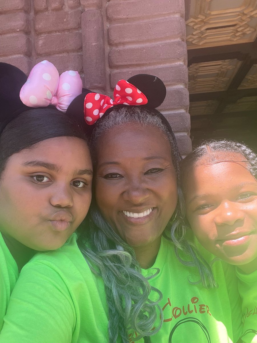 <a href="/UsherCollierES/">Usher-Collier ROAR</a> and Usher alumni had a 💫magical💫 spring break adventure!  Click below! 

instagram.com/reel/DIUq-SASx…