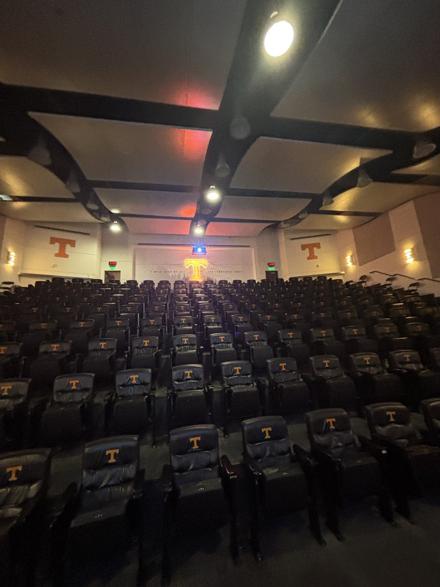 Amazing day at university of tennessee today for there spring practice. <a href="/coachjoshheupel/">Josh Heupel</a> <a href="/LandryJones12/">Landry Jones</a> <a href="/PhillipLundII/">Phillip “Deez” Lund II</a> <a href="/jared_peery/">Jared Peery</a>