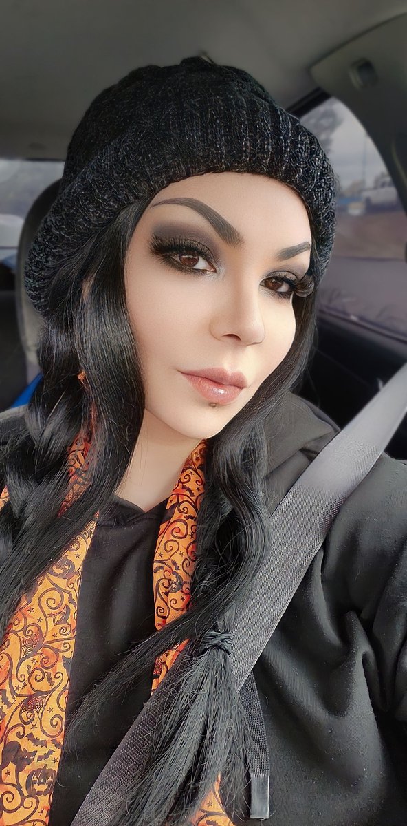 HighnessAmaya's tweet photo. I'm enjoying my day - someone send me 💸💸 so I can shop, babes!
.
.
Spoil me send me pay pig findom dom sexy women drain wallet human atm shopping Brat angel princess goddess https://t.co/ztN0Swek9a