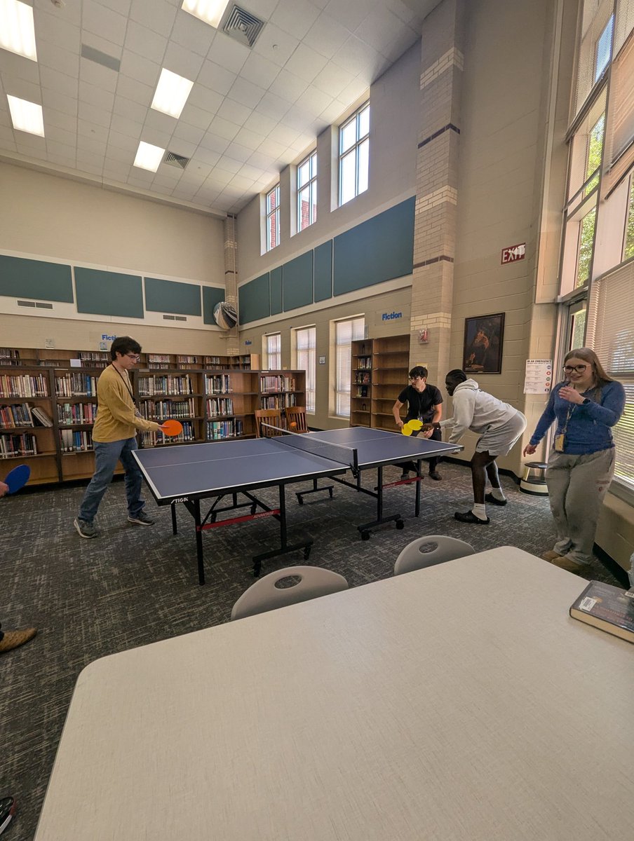 Foster HS Library tweet media