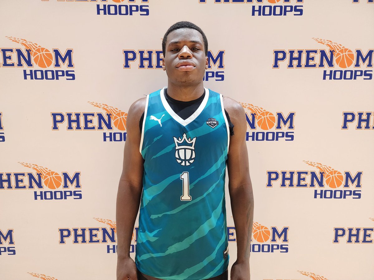 2026 Jkhai McManus Wade (Bigger Than Basketball) is such a force on the court. The 6'5 strong and assertive prospect gets downhill, can be physical and embraces contact, and scored strong inside today. #PhenomGrassrootsTOC