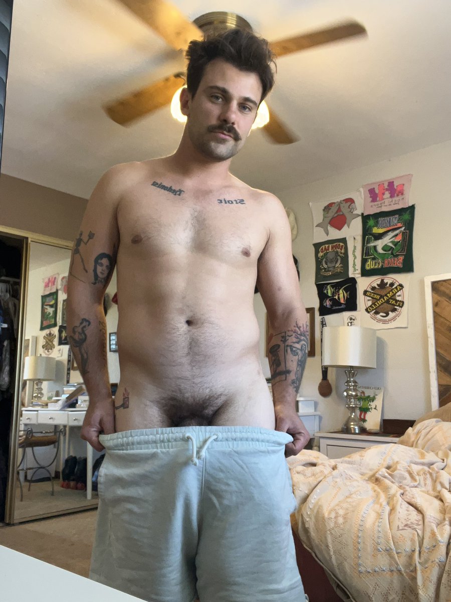 Crixus_alex's tweet photo. Retweet if you want me to pull thede shorts down https://t.co/Rq4FRj5RYz