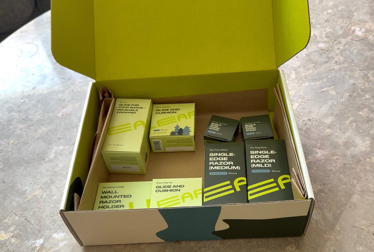 kenkirkup's tweet photo. Results—Leaf Shave Company Giveaway. A box of cool shaving products..Contest now closed.
https://t.co/EL7lTBGdwE
#kensurfs #wetshaving #wetshave #shaving #shave #dior #proraso #leafshave https://t.co/GV9zaIZgZE