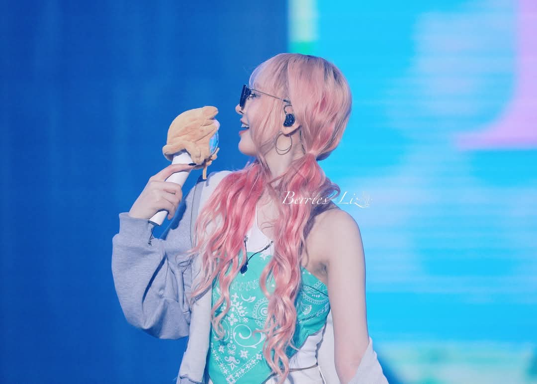 CBU1140437's tweet photo. Liz is really beautiful，how could there be such beautiful people in the world！#ive #LIZ #IVE_SCOUT_D2 https://t.co/XliiZuWXcC