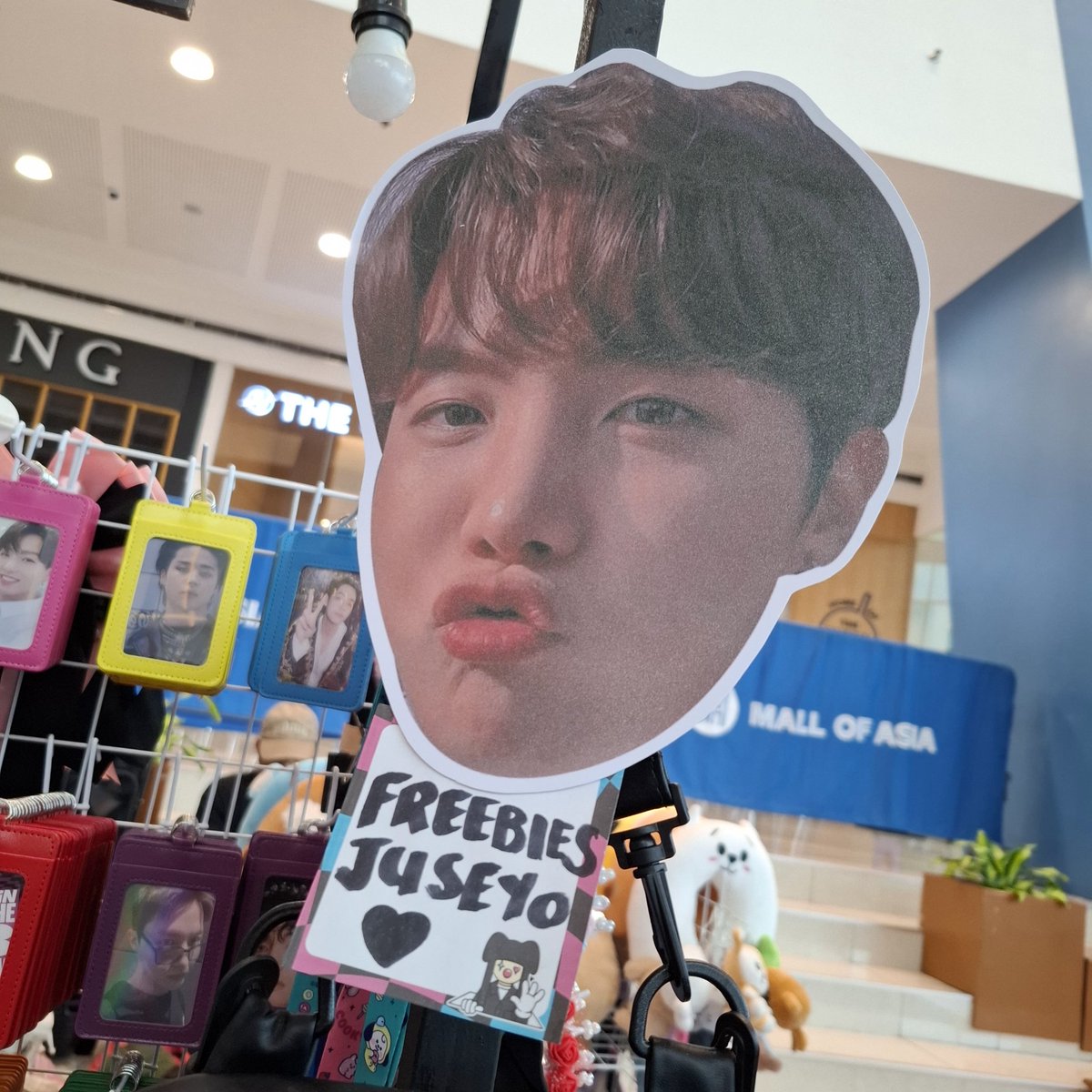 a_bookworms_clo's tweet photo. We're all set for HOPEful in Manila 🫶 Visit our booth here at MOA Music Hall from April 12 to 13. See you, ARMYs! 💜

#HOPEfulinManila 
#HOS_TOUR_Manila #HOPE_ON_THE_STAGE_TOUR_Manila
#ABCEvents https://t.co/loMmGGrv7W