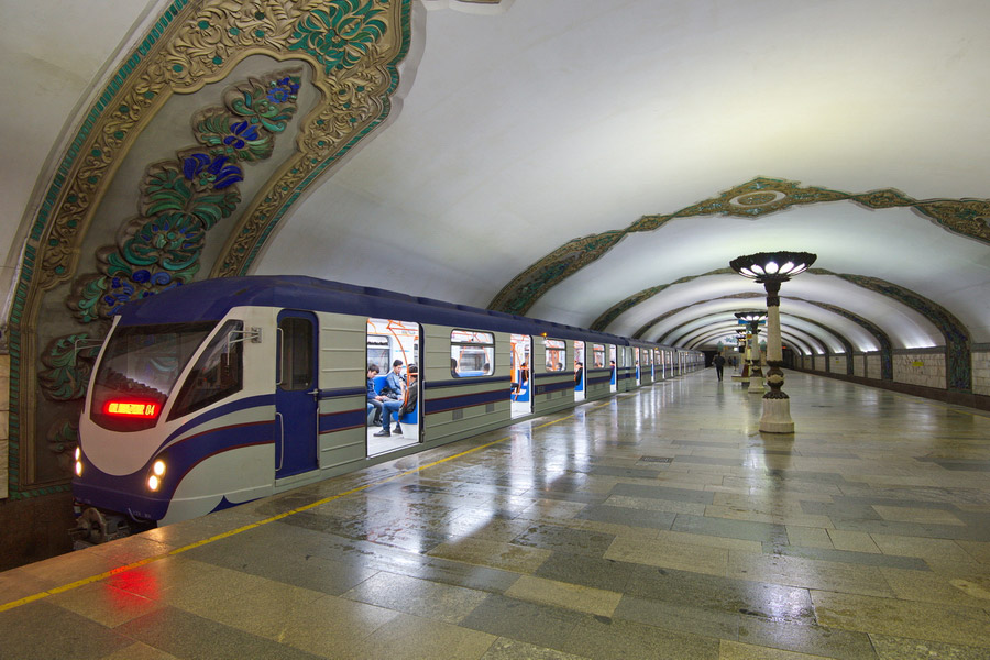 periodistan_'s tweet photo. En Tashkent, capital de UZBEKISTÁN, cada estación de metro representa una temática.

¿Es acaso el sistema de metro más hermoso del planeta? https://t.co/mZHj2AO6Qd