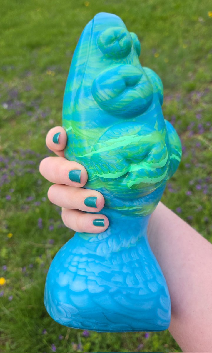 Finally showing off this absolutely gorgeous XL supersoft Pudgy Tentacle from <a href="/squishy_toys/">Something Squishy Toys (18+)</a>!
I absolutely love how it turned out!!

Let me know if you want me to review this one! 🩵💚

(And definitely be sure to check out somethingsquishytoys.com! They make so many unique models!)