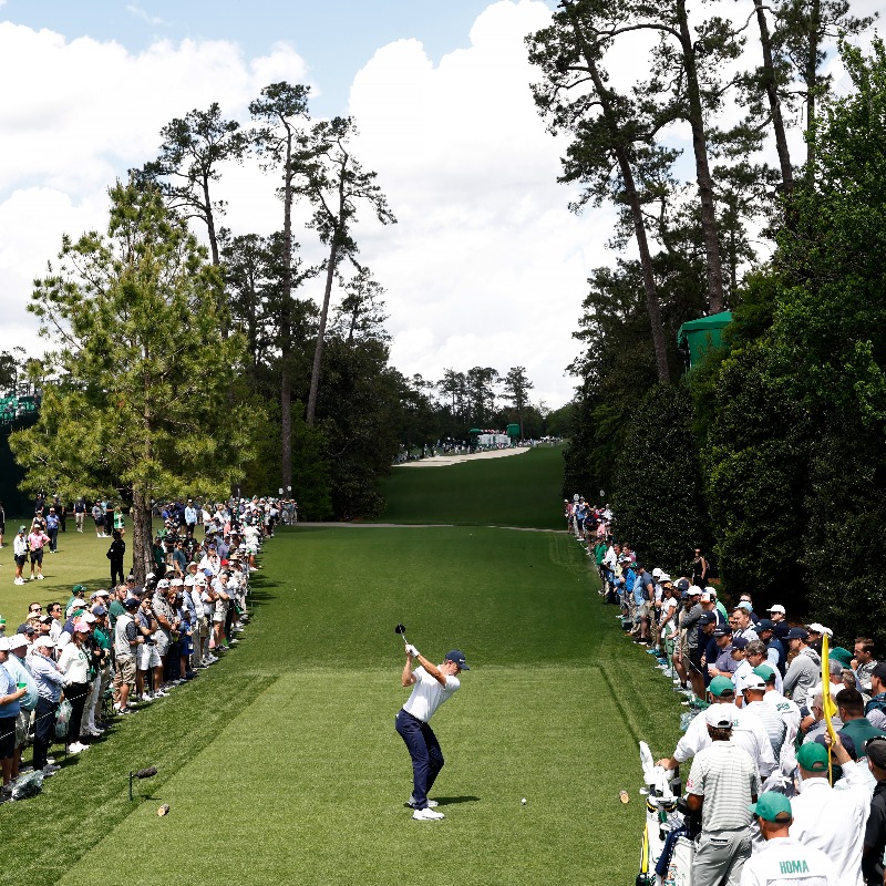 PGATOUR's tweet photo. Leaderboard heading into the weekend @theMasters 🌺

1. Justin Rose (-8)
2. Bryson DeChambeau (-7)
T3. Rory McIlroy (-6)
T3. Corey Conners
T5. Matt McCarty (-5)
T5. Shane Lowry
T5. Scottie Scheffler
T5. Tyrrell Hatton