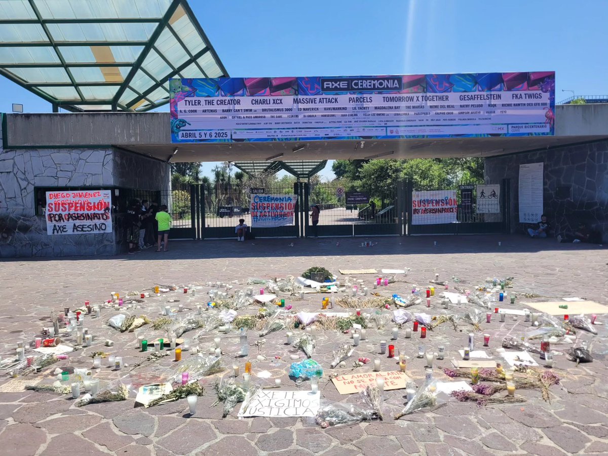 esnertos's tweet photo. Denuncio a @Profeco que el @PBicentenarioMX @Ticketmaster_Me me HICIERON FIRMAR UNA HOJA DONDE ME DECÍAN QUE YA ME HABÍAN DEVUELTO EL DINERO del infame y asesino @AXECeremonia  siendo que aún no me llega el depósito a mi tarjeta @BBVA_Mex y me prohibieron tomar foto del documento https://t.co/sNkQFNDT6P