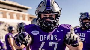 ReedDavis75's tweet image. Blessed to receive my first D1 offer @UCA_Football #BearClawsUp @CoachGBoykin @NathanBrownUCA @ReggieBuchanan @coach_tko @Coach_Well5 @MacCorleone74 @shayhodge3 @Coachstrib