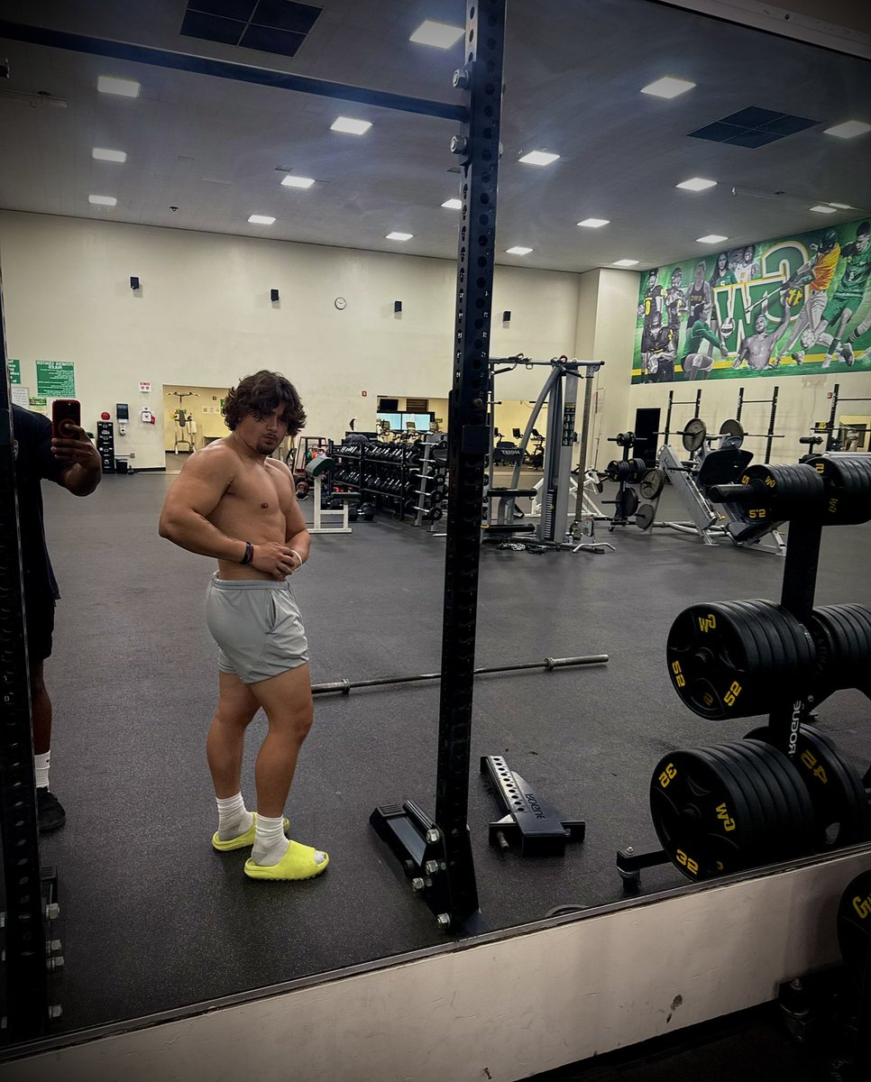 180LBs ➡️ 200LBs
Getting ready to dominate this season 
#JUCOPRODUCT #football #hardwork 
<a href="/GWCfootball/">Golden West College Football</a>