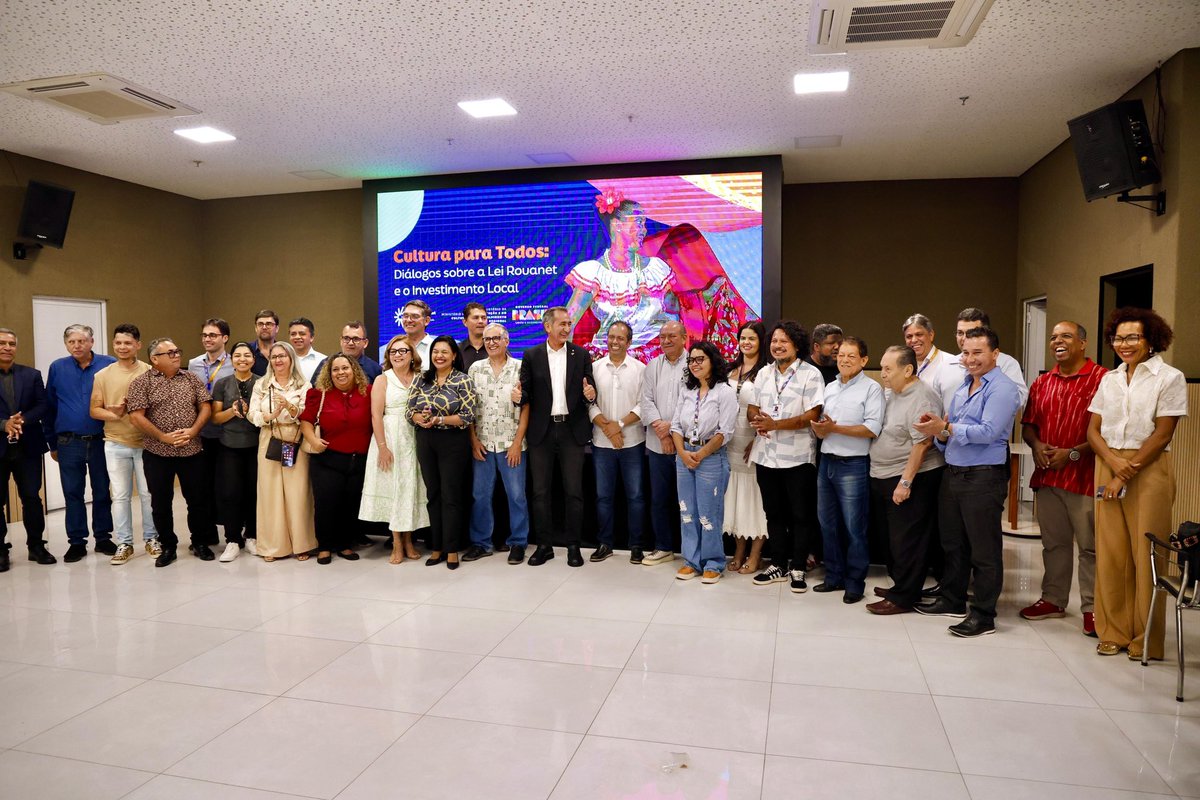 waldezoficial's tweet photo. Seguimos firmes nessa caminhada! Vamos juntos que amanhã tem mais!
#CulturaÉDesenvolvimento #LeiRouanet #MinC #MIDR #EconomiaCriativa #Amapá #GovernoFederal #OrgulhoDoAmapá https://t.co/DGcV7tMDrd