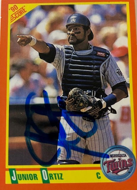 kane_autograph's tweet photo. Got this one back from Junior Ortiz — love adding another Twins catcher to the collection!
Always fun getting autos from guys who played for 1991 World Series Champion Minnesota Twins #TTMAutographs #JuniorOrtiz #Twins #BaseballCards #ThroughTheMail #TTMReturn https://t.co/hsPdrnrGcZ