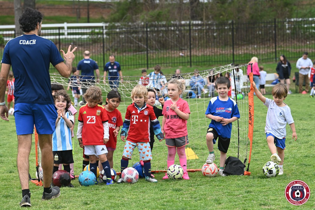 tocajuniorsfc's tweet photo. ⚽️ Let’s finish strong before Spring Break, Super Minis!

📍 Bethesda area, Maryland

✅ Registration for the Spring season is still open!.
https://t.co/9yvqJXMvrU

🔵🔴 #WeAreToca #TOCA #tocajuniors #PLAYsimple #littlekickers #soccerforkids #boys #girls #soccerforgirls #soccerforboys #YouthSoccer #outdoorsoccer #SpringSoccer #YearRoundGame