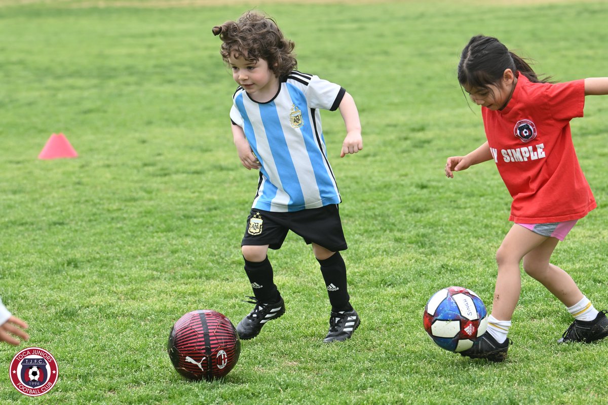tocajuniorsfc's tweet photo. ⚽️ Let’s finish strong before Spring Break, Super Minis!

📍 Bethesda area, Maryland

✅ Registration for the Spring season is still open!.
https://t.co/9yvqJXMvrU

🔵🔴 #WeAreToca #TOCA #tocajuniors #PLAYsimple #littlekickers #soccerforkids #boys #girls #soccerforgirls #soccerforboys #YouthSoccer #outdoorsoccer #SpringSoccer #YearRoundGame