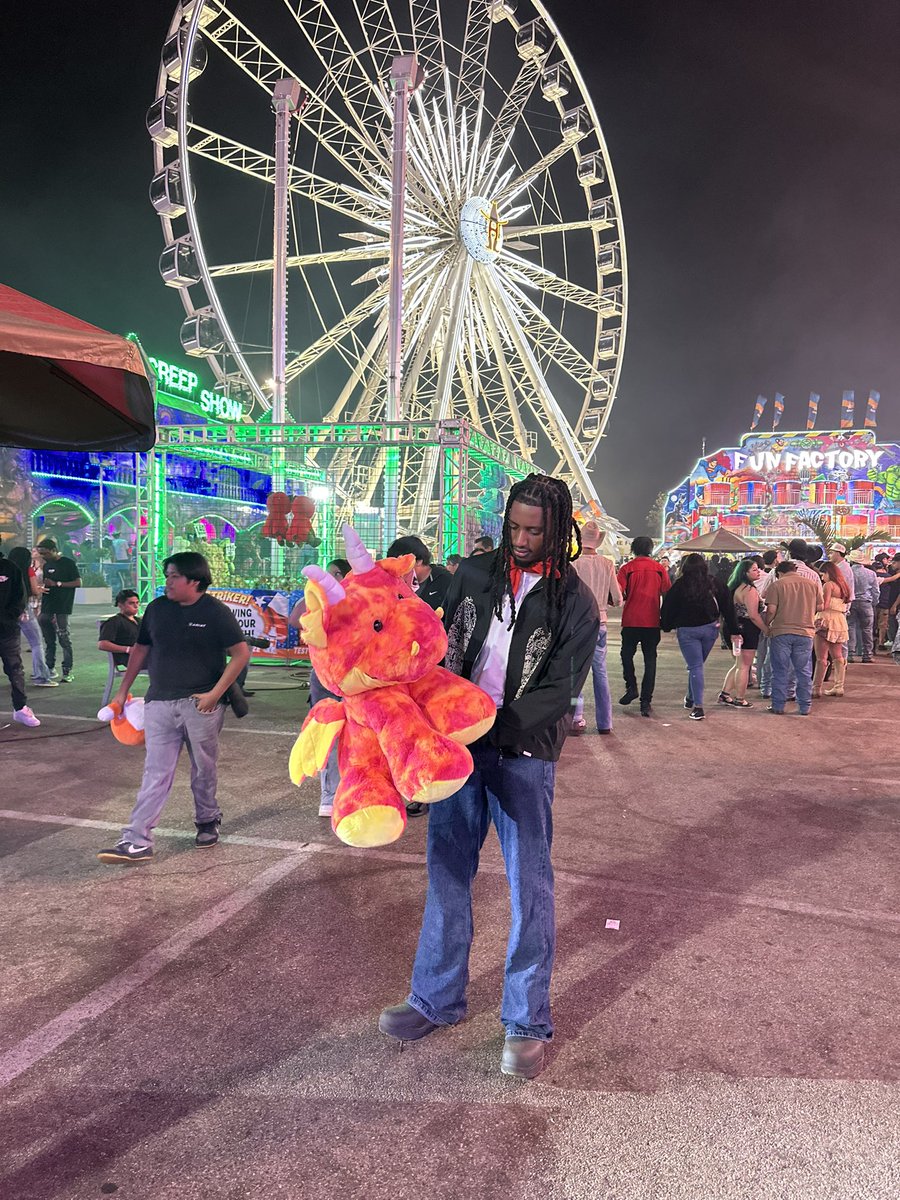 Obaflex🪖 (@eric_ovb) on Twitter photo 