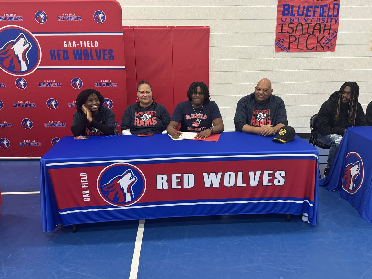 Gar-Field HS Football (@garfield_fb) on Twitter photo Congratulations to <a href="/IsaiahPeck2025/">Isaiah Peck</a> for signing with <a href="/BURamsFootball/">BluefieldUniversityFB</a> this afternoon! Make us proud 22! #onepack 🔵🐺🔴 Congratulations to <a href="/IsaiahPeck2025/">Isaiah Peck</a> for signing with <a href="/BURamsFootball/">BluefieldUniversityFB</a> this afternoon! Make us proud 22! #onepack 🔵🐺🔴