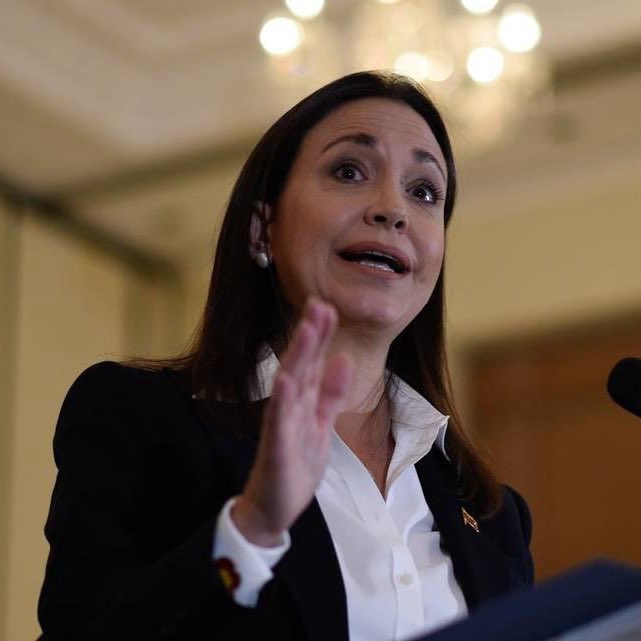 ElDatoIntern's tweet photo. 🌐 #Venezuela |  “Su victoria representa una oportunidad para reafirmar la democracia y la libertad en nuestra región”

María Corina Machado respalda abiertamente a Daniel Noboa y llama a los ecuatorianos a votar por él este domingo. https://t.co/qoVFgUDQxK