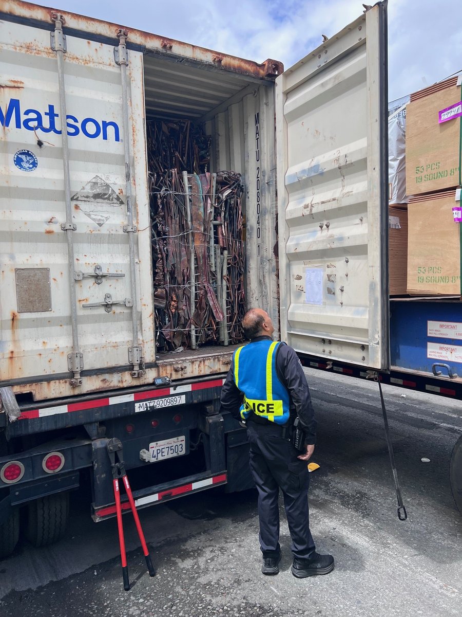 The #USCG led a multi-agency security operation at the Port of Honolulu, working alongside <a href="/HSI_HQ/">Homeland Security Investigations</a>, <a href="/TSA/">TSA</a>, <a href="/CBP/">CBP</a> and other partners to inspect 57 containers. Read more: tinyurl.com/yn9s2maw #CGMTS2025