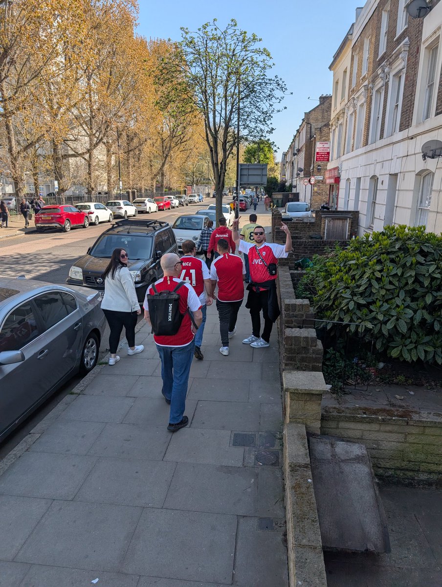 GBArmoury's tweet photo. What an amazing time to have 13 of our own walking the streets of Highbury and the Emirates together 

See a few pics from today's fun!!

#COYG #UTA #MYPlmorning https://t.co/4pqHHueleW