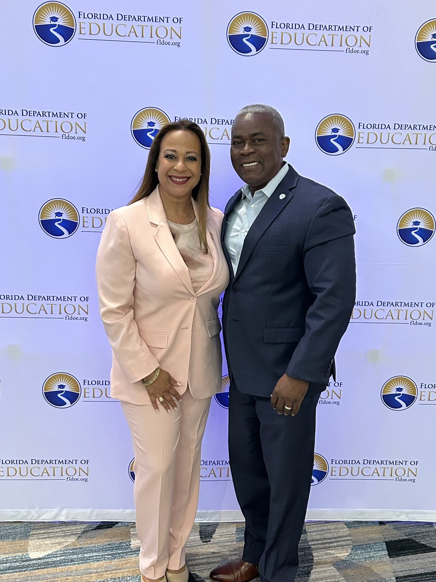ChanOsbo1's tweet photo. Beyond grateful to @EducationFL for selecting me as one of the three finalists for the 2025 Florida Principal of the Year🌟This honor is more than I ever imagined and it keeps my passion to keep inspiring and making a difference in the lives of every student. #YourBestChoiceMDCPS https://t.co/0G5u1WR4io
