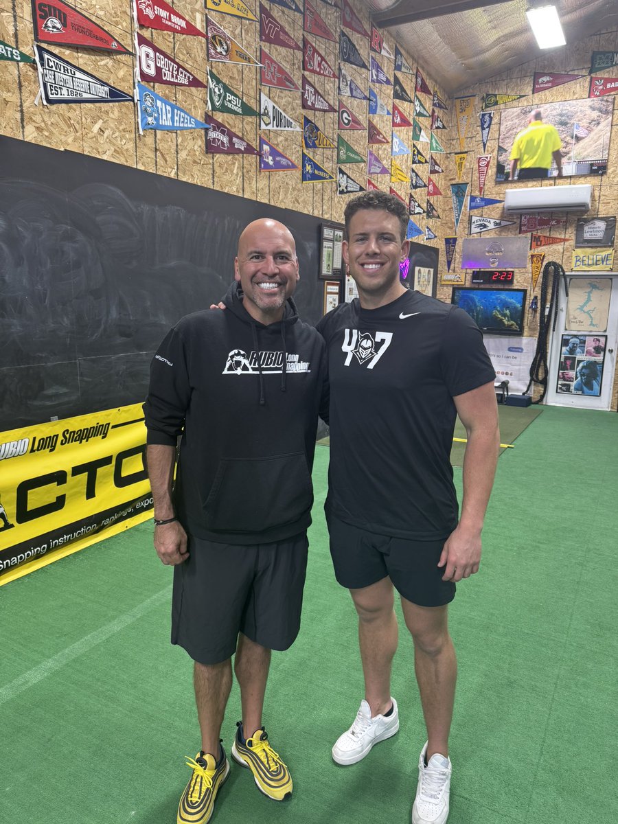 daltonriggs47's tweet image. Great day working with the legend @TheChrisRubio