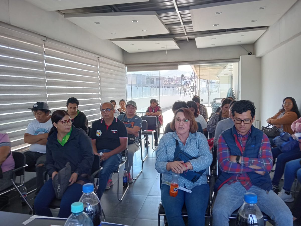 SINATHIT's tweet photo. Estamos en la ciudad blanca de Arequipa junto a nuestros compañeros de Tottus Cayma y Tottus Porongoche capacitando sobre nuestros derechos básicos y sobre el fortalecimiento sindical .
Unidos somos más fuertes https://t.co/HRYDjPWf2P