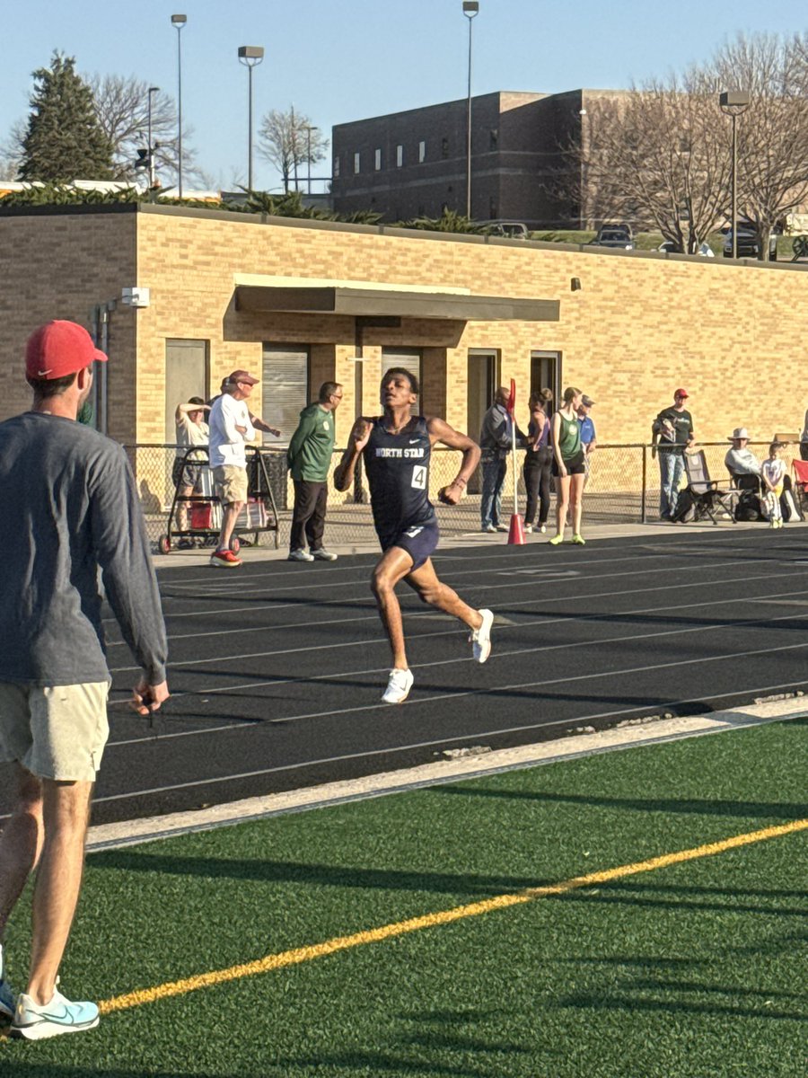 Boys 800 putting in the work!