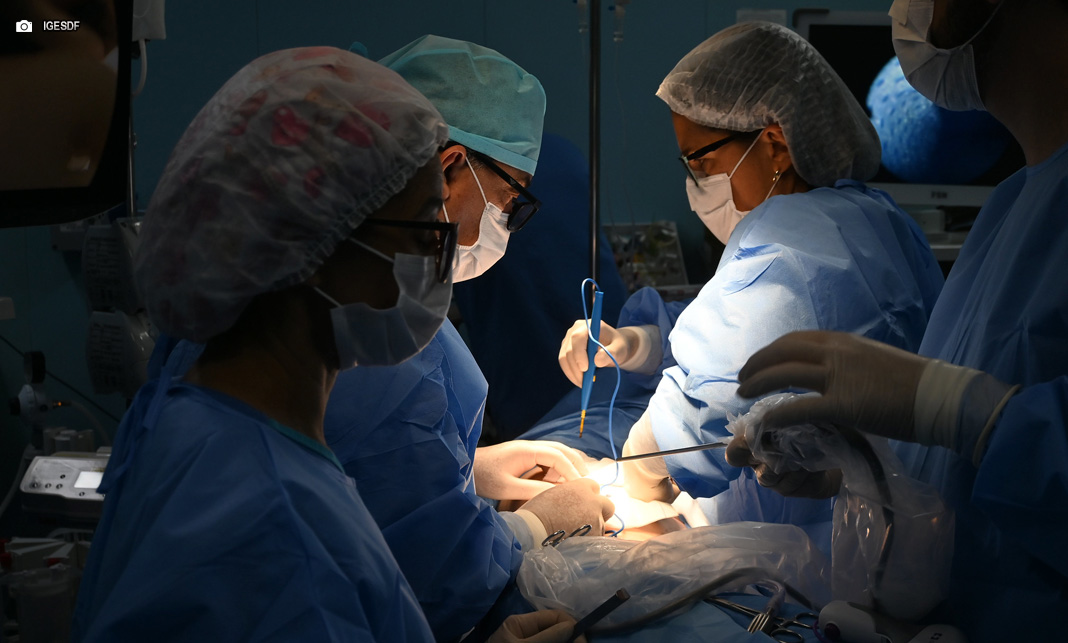 PDNewsBR's tweet photo. Hospital de Base recebe etapa final de curso internacional de cirurgia torácica com tecnologia 3D
https://t.co/VWHRCYTXSt
#3D #CIRURGIATORáCICA #HBDF #HOSPITALDEBASE #TECNOLOGIA3D https://t.co/gYDY1Rm0vE
